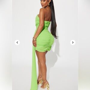Elegant Green Strapless Dress